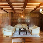 The Castle - Your Unique Way Of Retreat 3*
