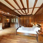 The Castle - Your Unique Way Of Retreat Gasthuis