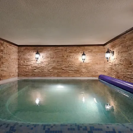 The Castle - Your Unique Way Of Retreat 3*
