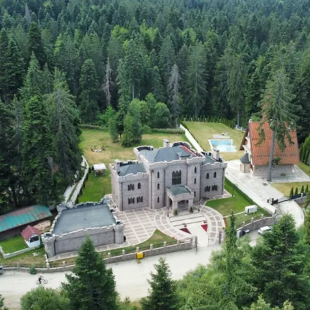 The Castle - Your Unique Way Of Retreat 3*