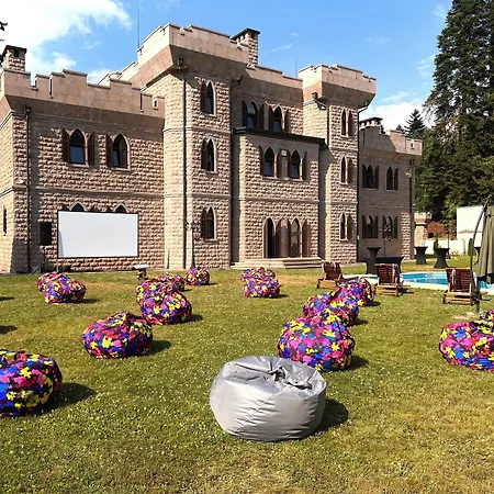 The Castle - Your Unique Way Of Retreat Affittacamere Borovets