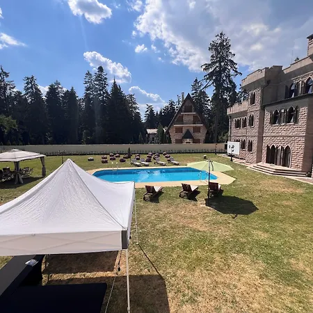 The Castle - Your Unique Way Of Retreat Affittacamere 3*